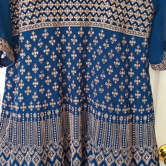 Gorgeous floor length a-line anarkali gown in peacock blue color. Bust size 42 - Picture 5 of 10